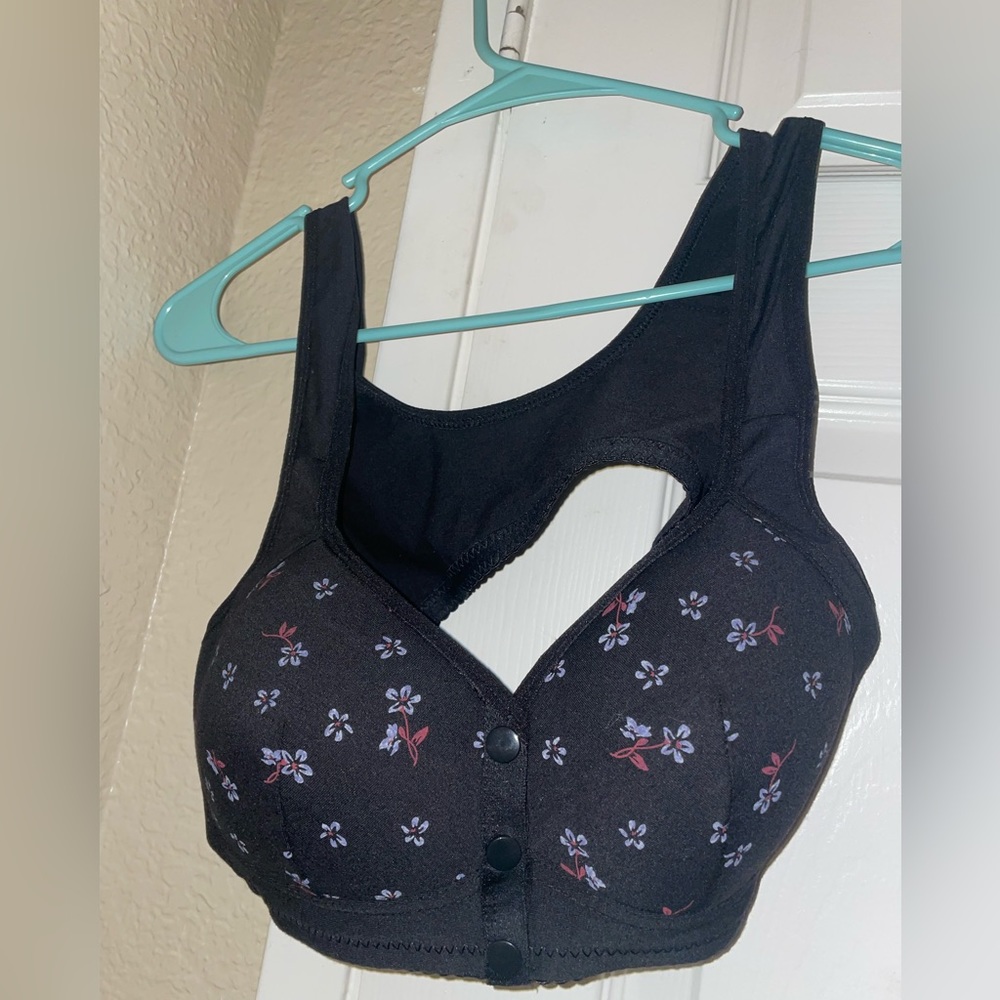 Womens/Teen front close bra